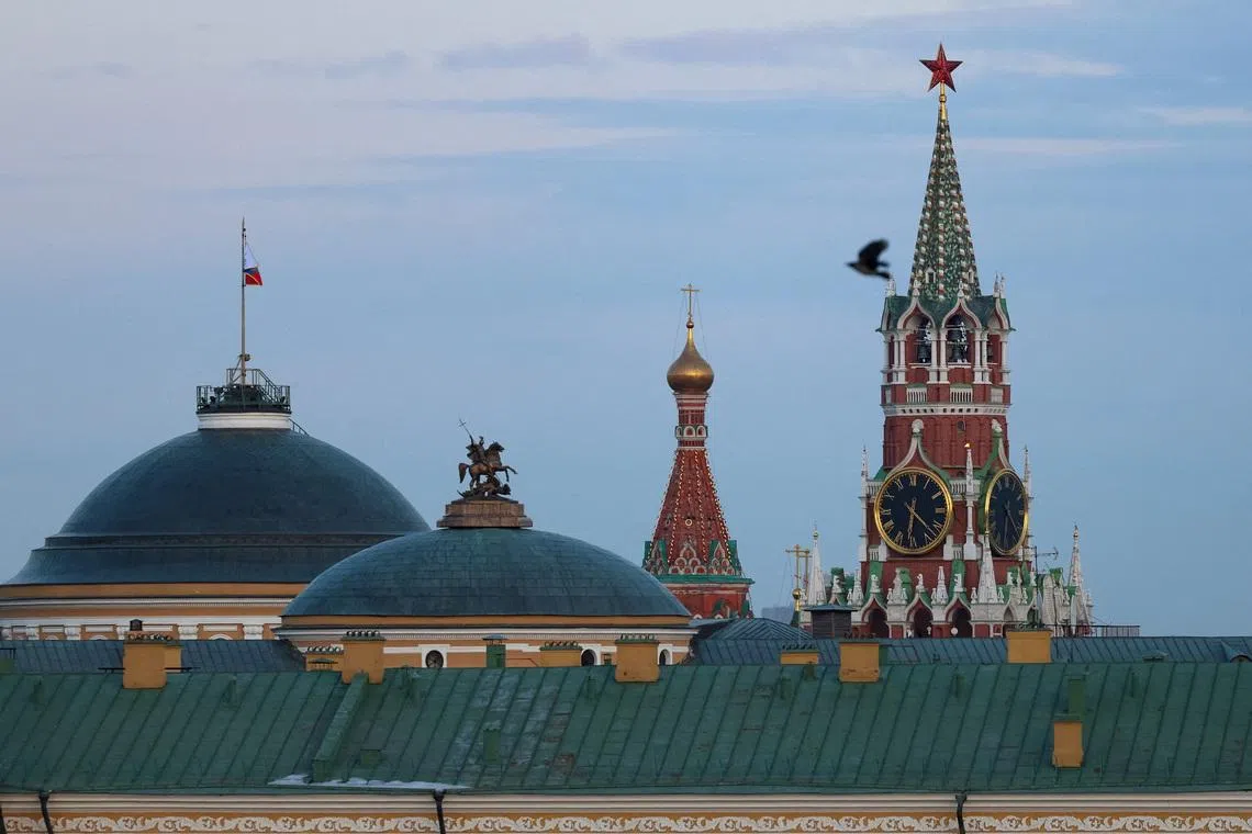 FILE PHOTO: A bird flies with backdrop of the Kremlin in Moscow, Russia March 17, 2026. REUTERS/Anastasia Barashkova/File Photo