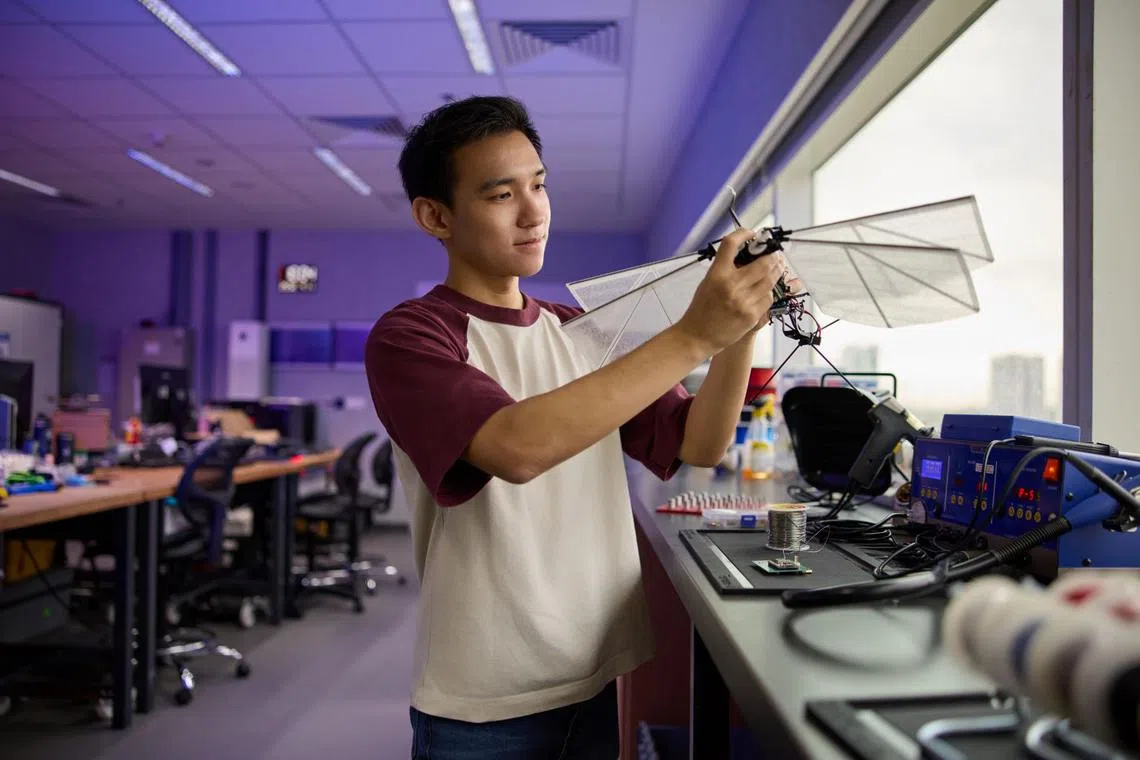 3i mechatronics engineer Joseph Wong