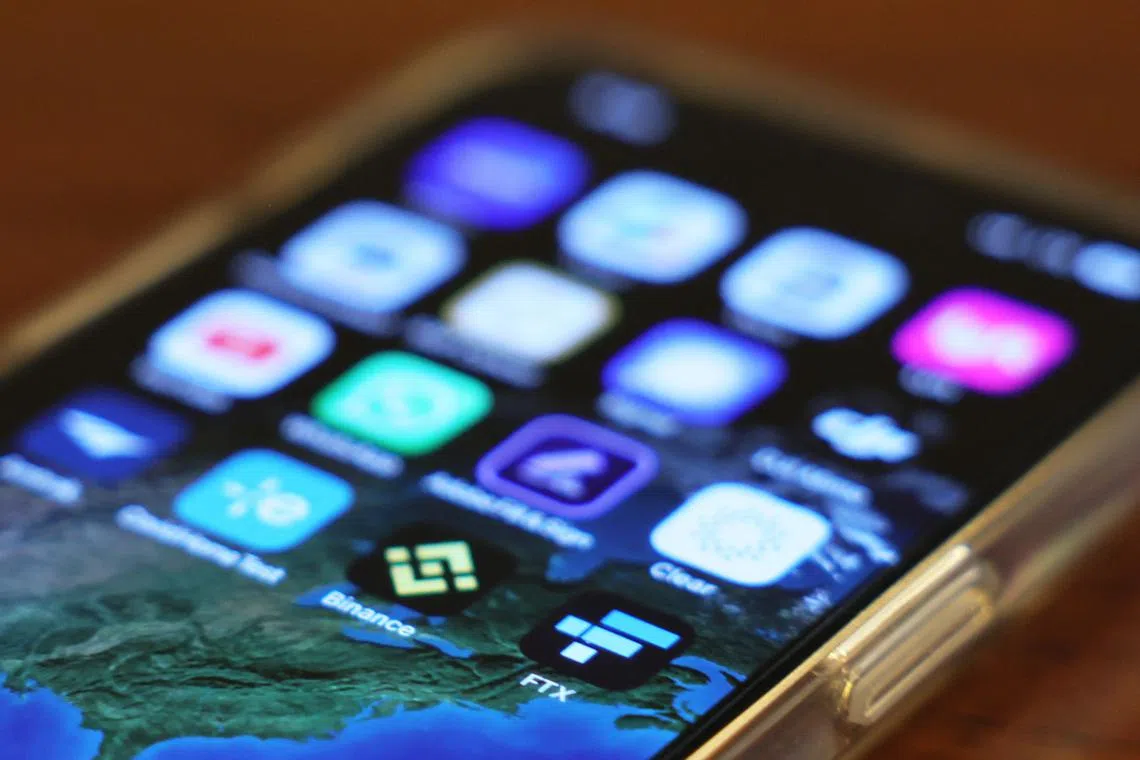 FTX officials confirmed rumours of a hack and have instructed customers to delete FTX apps and avoid its website.