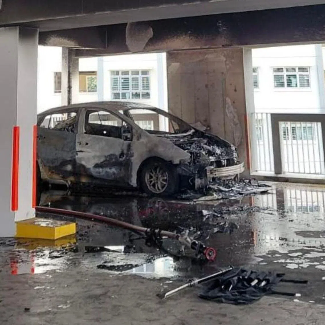 SCDF extinguished the fire using a water jet and there were no reported injuries.