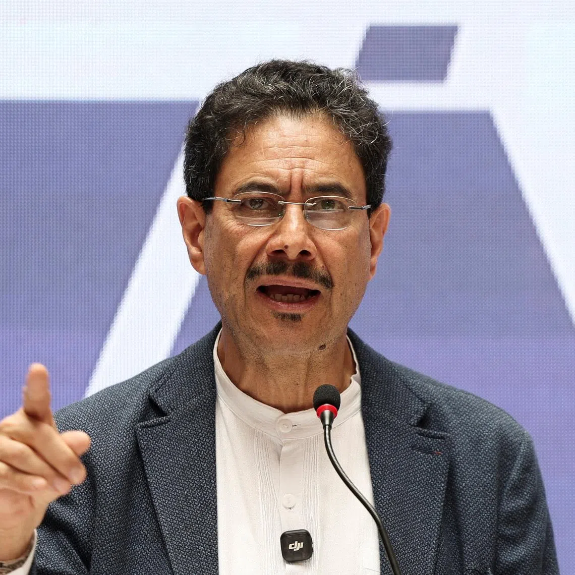 Colombian presidential candidate Ivan Cepeda of the Historic Pact (Pacto Historico) speaks during a press conference in Bogota, Colombia May 21, 2026. REUTERS/Luisa Gonzalez