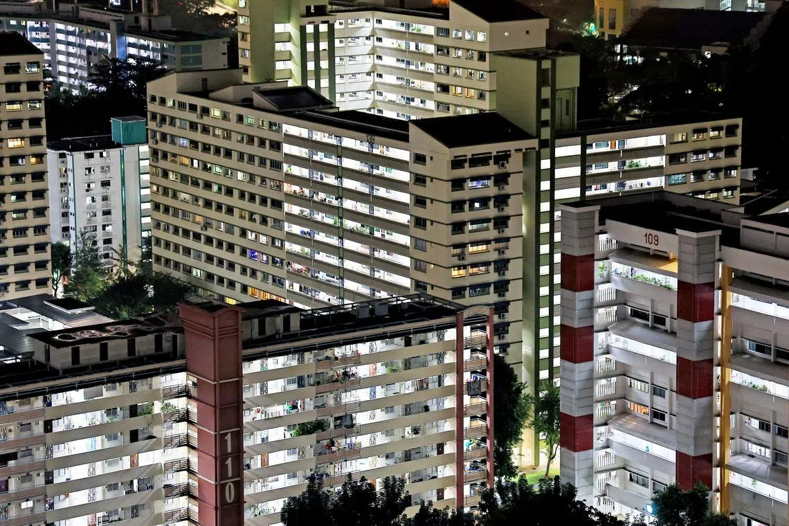n average 4-room HDB household may see a $2.36 drop in its monthly electricity bill before GST, for example.