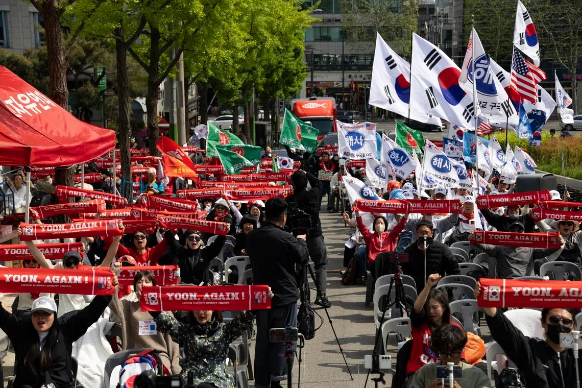 Seoul court extends ex-minister’s prison sentence in martial law case