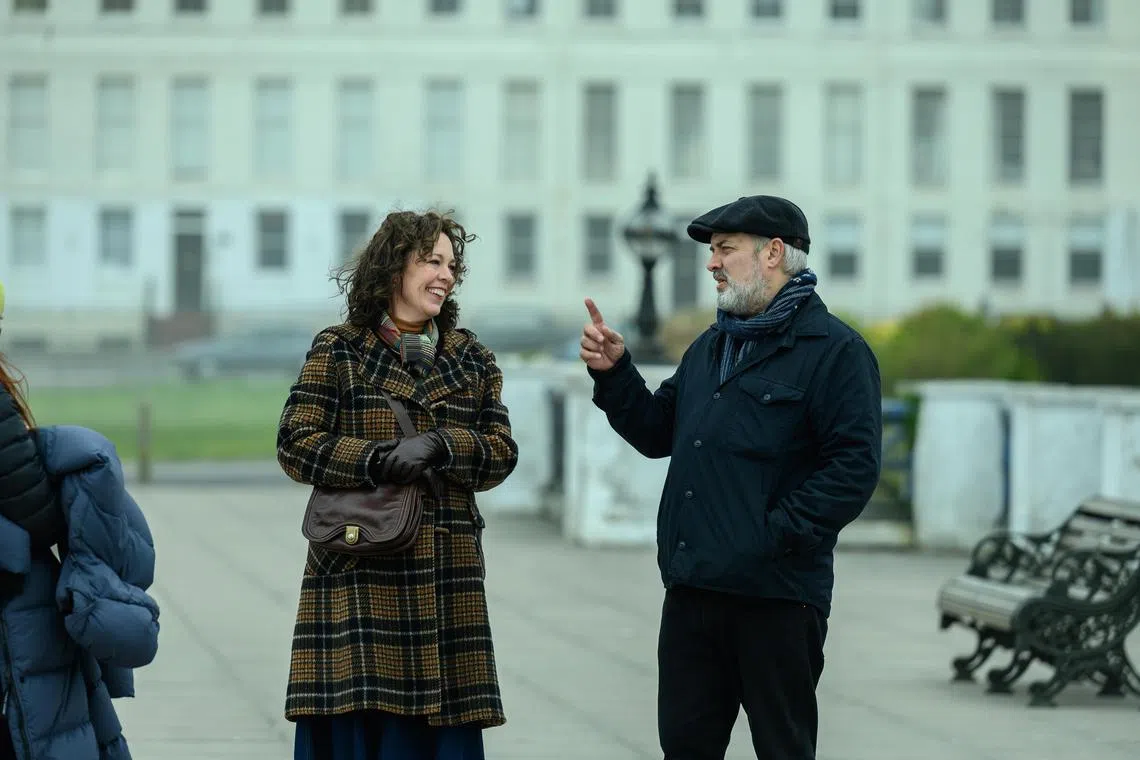 adempire21 - Sam Mendes (right) and Olivia Colman on the set of Empire Of Light


Source/copyright: The Walt Disney Co