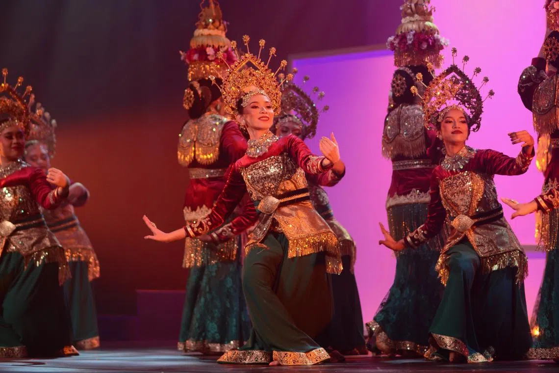 Sriwana celebrated its 70th anniversary with Teras. Paksi. Titik. staged at the Singtel Waterfront Theatre. 