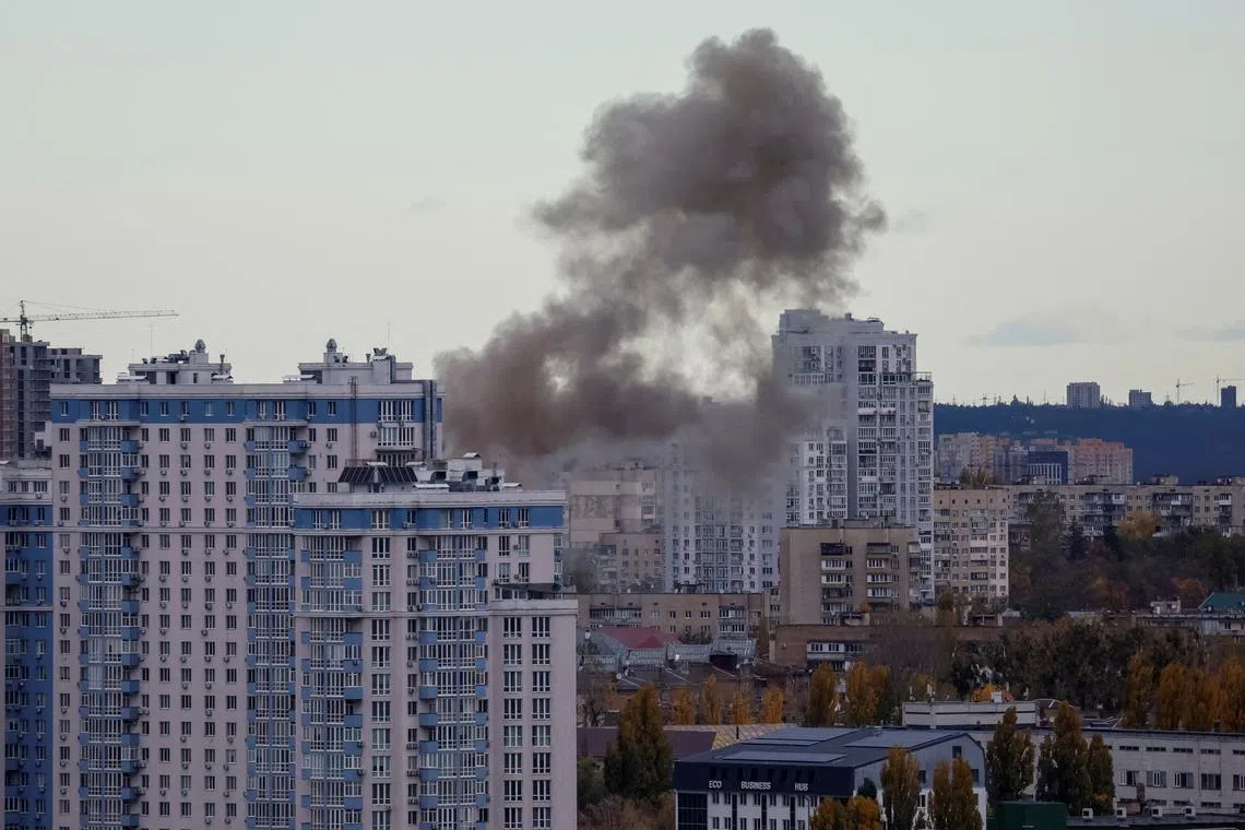 Smoke rises in the sky over the city after a Russian drone strike, amid Russia's attack on Ukraine, in Kyiv, Ukraine November 2, 2024. REUTERS/Gleb Garanich/File Photo