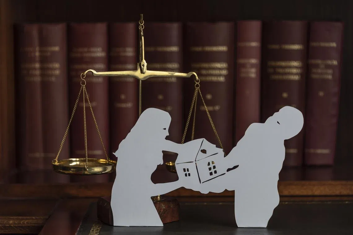 divorced couple decide how to share a house