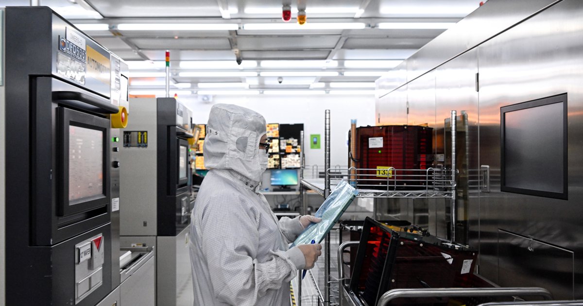 Singapore sets aside $45m to help advanced manufacturing SMEs use AI solutions