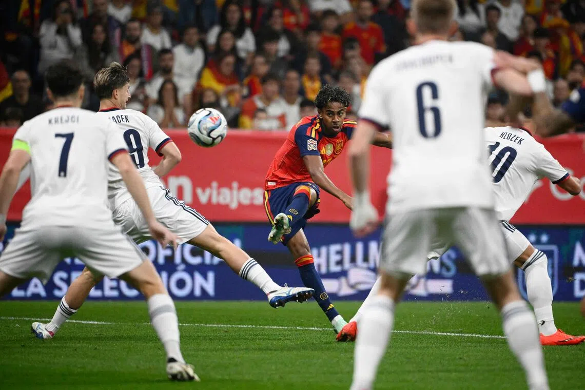 Lamine Yamal on target as Spain hold off Czech Republic in Nations League