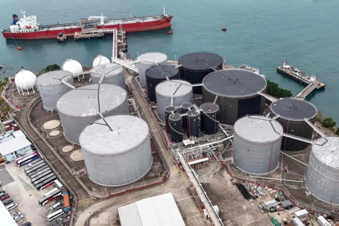 straitstimes.com - Growing gap between oil futures and supplies that determine costs for consumers