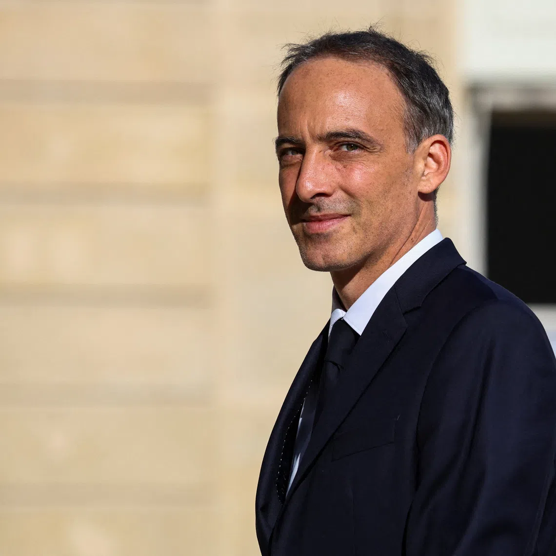 French centre-left politician Raphael Glucksmann, co-President of Place publique (PP) political party arrives at the Elysee Palace in Paris, France, September 18, 2026. REUTERS/Sarah Meyssonnier