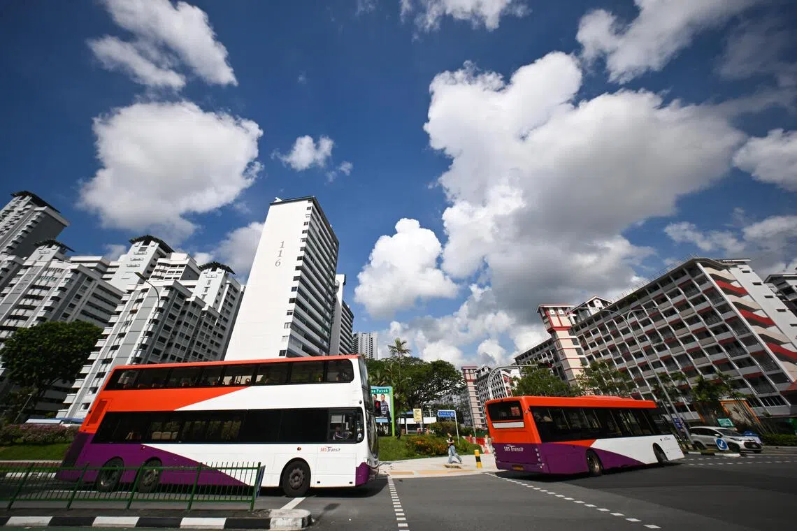 Bus service adjustments for Standard Chartered Singapore Marathon on Dec 6 and 7