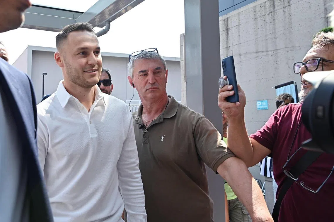 Teun Koopmeiners arrives in front of J Medical in Turin for his medical examination to complete the transfer from Atalanta to Juventus. 