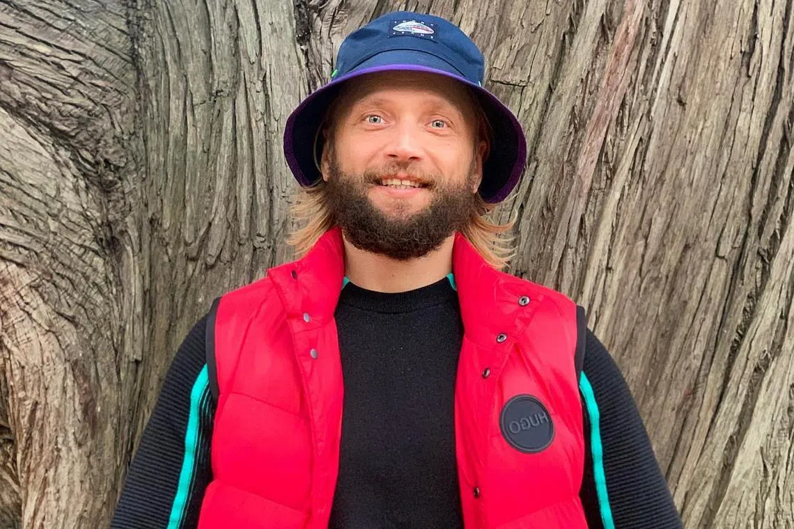 The father, influencer Maxim Lyutyi, is a blogger known for promoting radical eating habits such as eating only raw food.