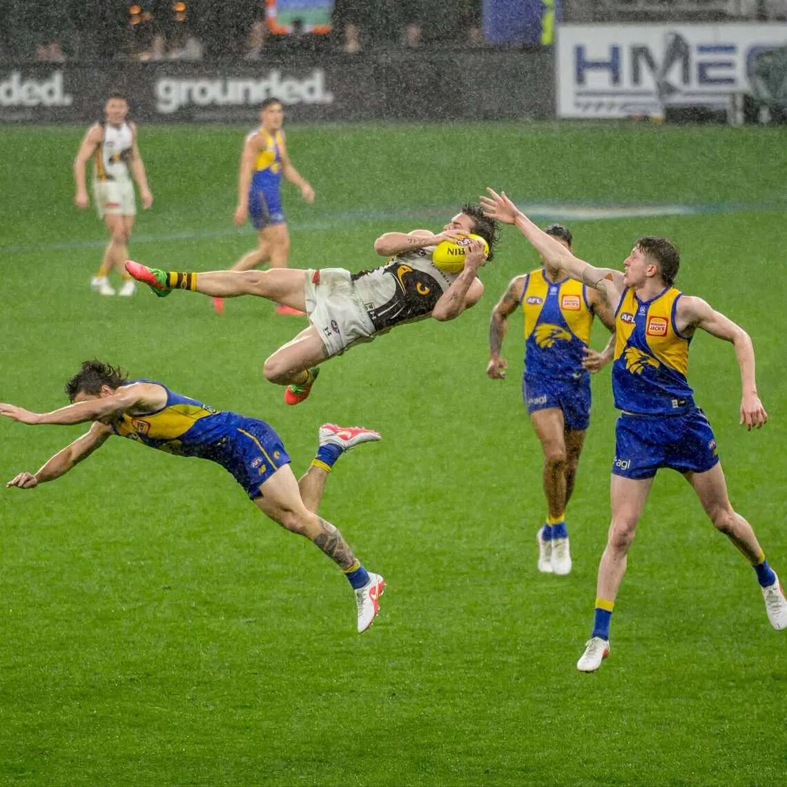 Australian football’s governing body has announced limits on contact training to reduce concussion cases that have long blighted the sport.