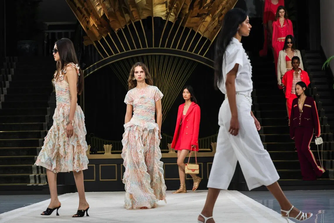 With summery tweeds and poise, Chanel’s Cruise 2025/26 show sails into Singapore at Raffles Hotel
