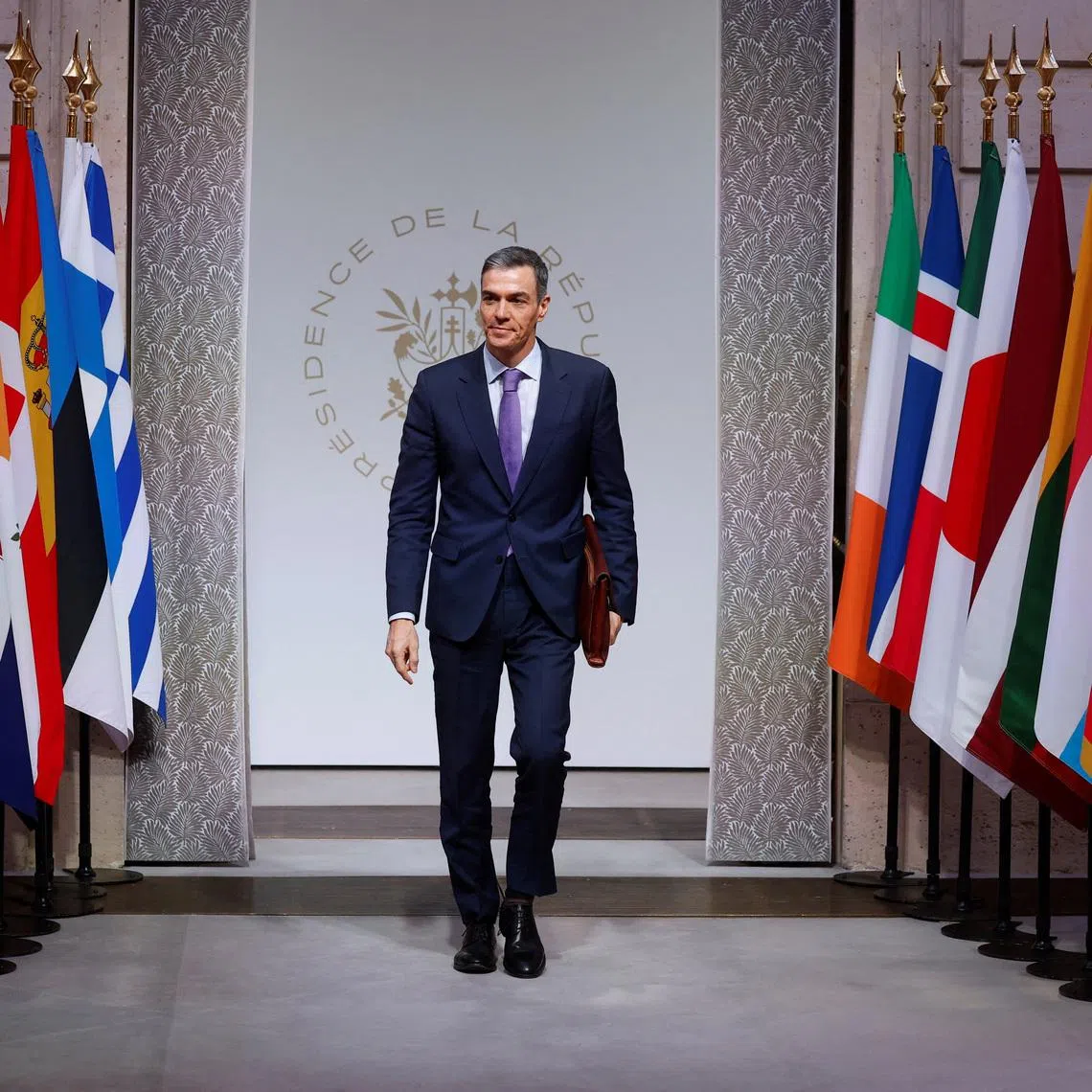 Spanish Prime Minister Pedro Sanchez arrives for the Coalition of the Willing summit at the Elysee Palace in Paris, France January 6, 2026. YOAN VALAT/Pool via REUTERS
