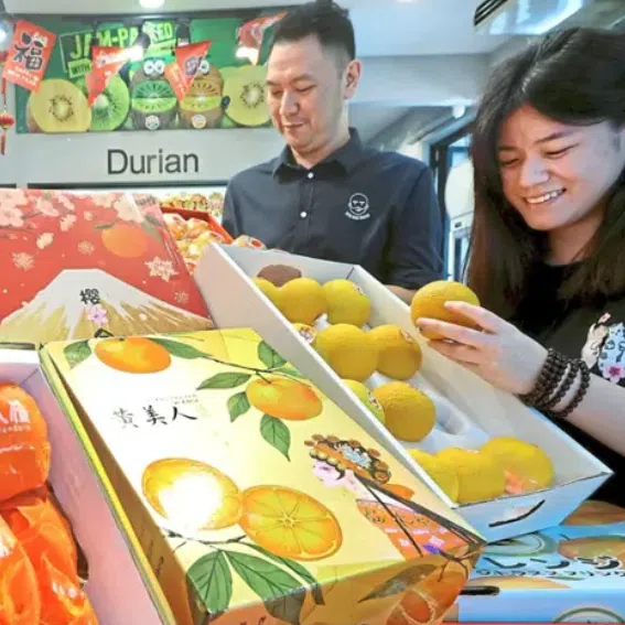 Cultivated in China, Yellow Beauty has been drawing attention for its sweeter taste, brighter skin and firmer texture.