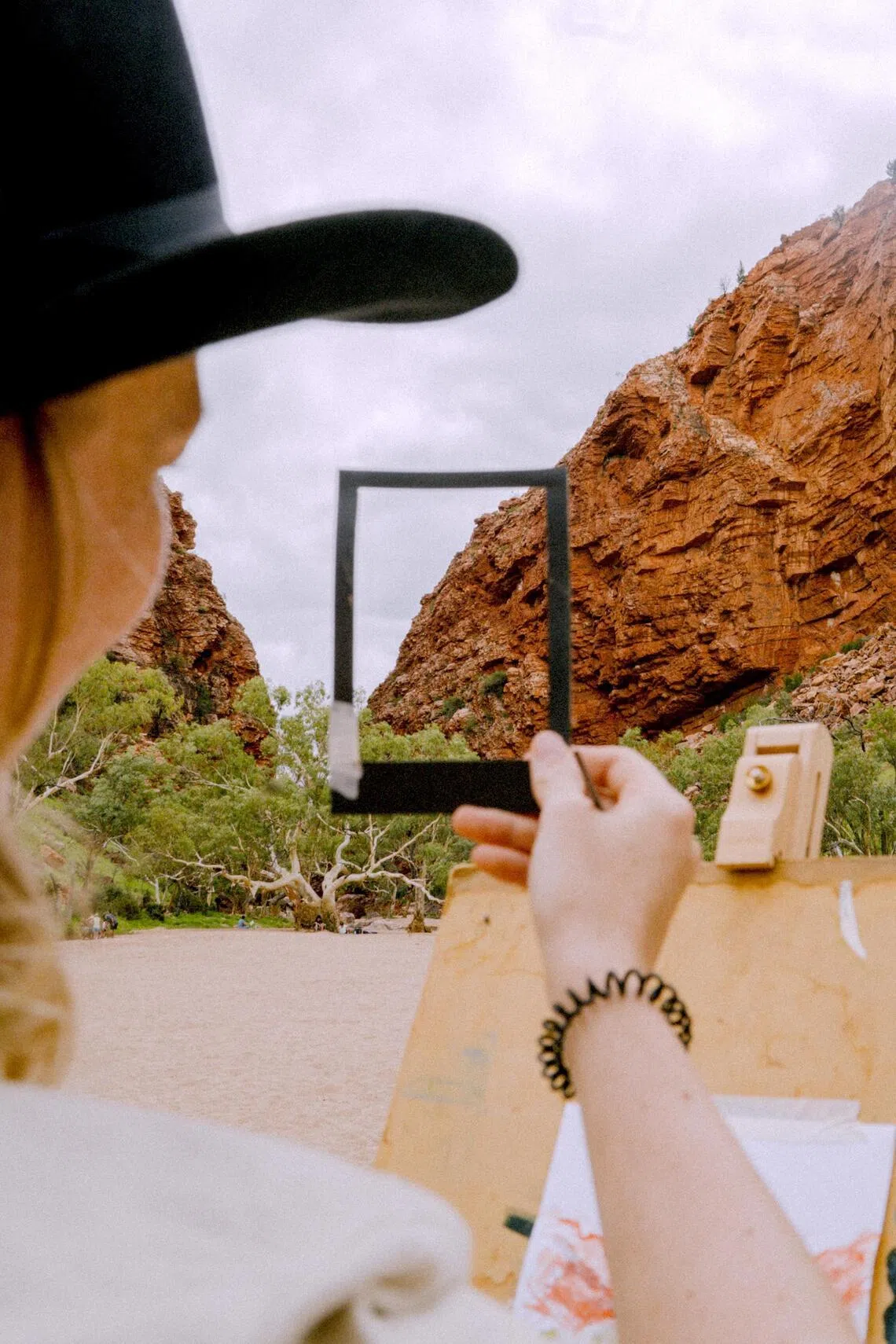 Visitors can paint the Red Centre with Art Tours of Australia.