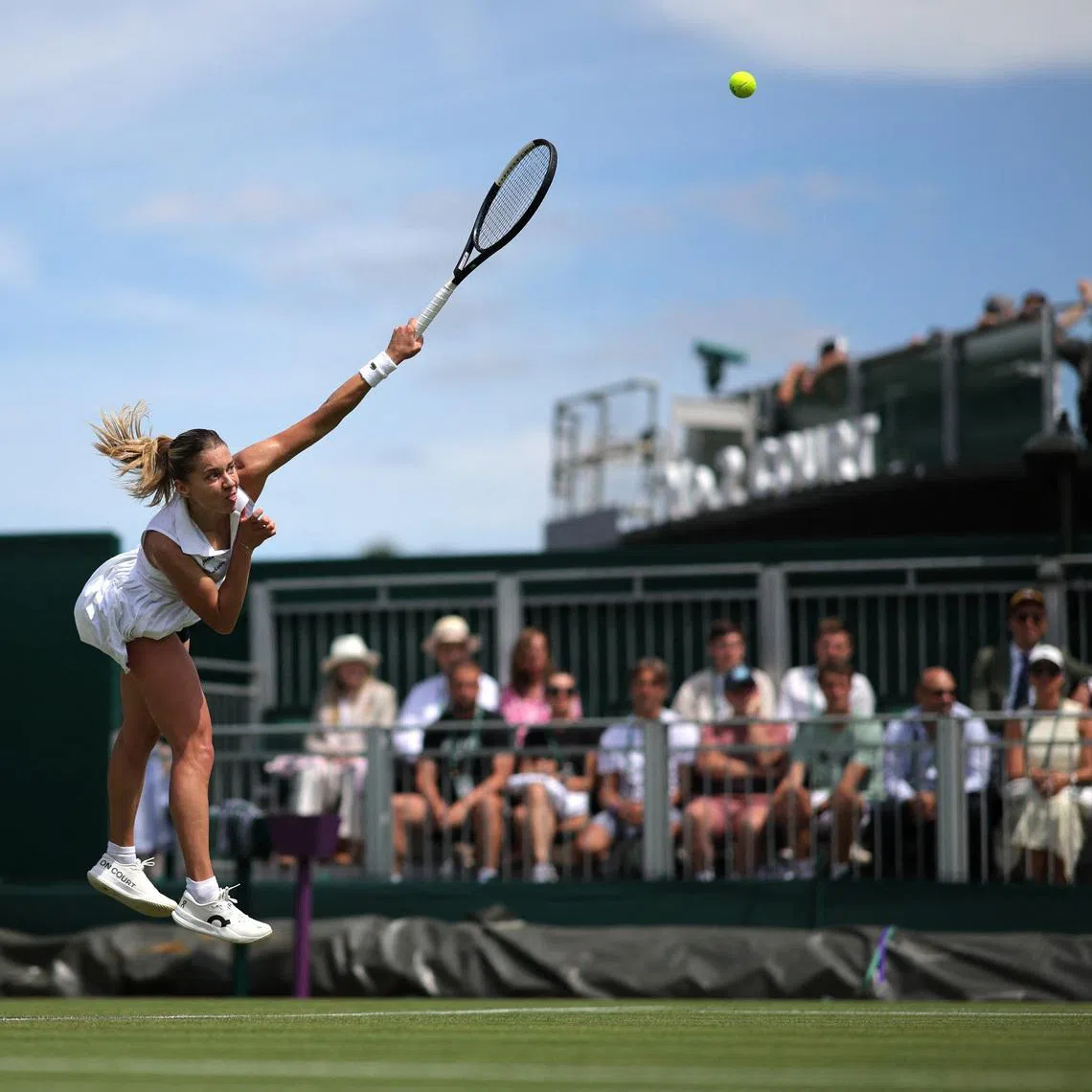 Tennis - Wimbledon - All England Lawn Tennis and Croquet Club, London, Britain - June 29, 2026 Poland's Maja Chwalinska in action during her first round match against Thailand's Mananchaya Sawangkaew REUTERS/Marko Djurica