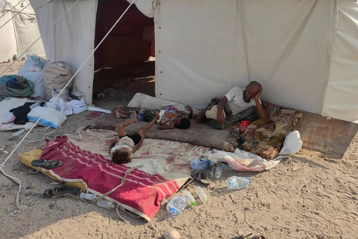 Yemen conflict displaces 112,000 people inside country, thousands flee to Djibouti, UN migration agency says