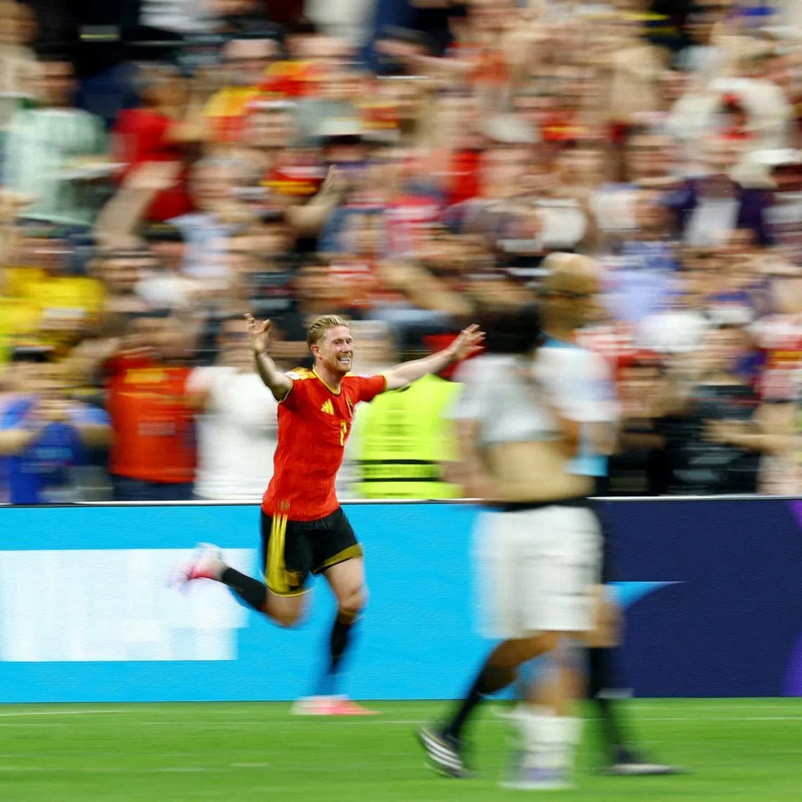 Soccer Football - FIFA World Cup 2026 - Group G - New Zealand v Belgium - BC Place, Vancouver, Canada - June 26, 2026 Belgium's Kevin De Bruyne celebrates scoring their third goal REUTERS/Albert Gea