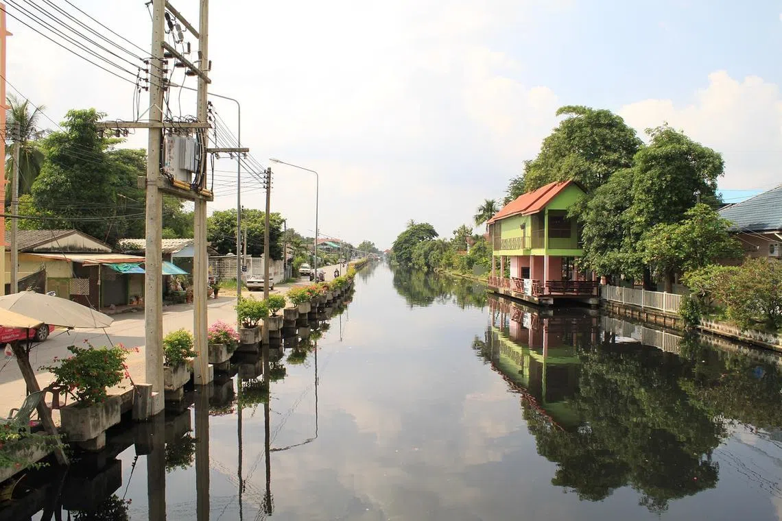 Upon realising it was a corpse, the children called for village elders who called the police for help.