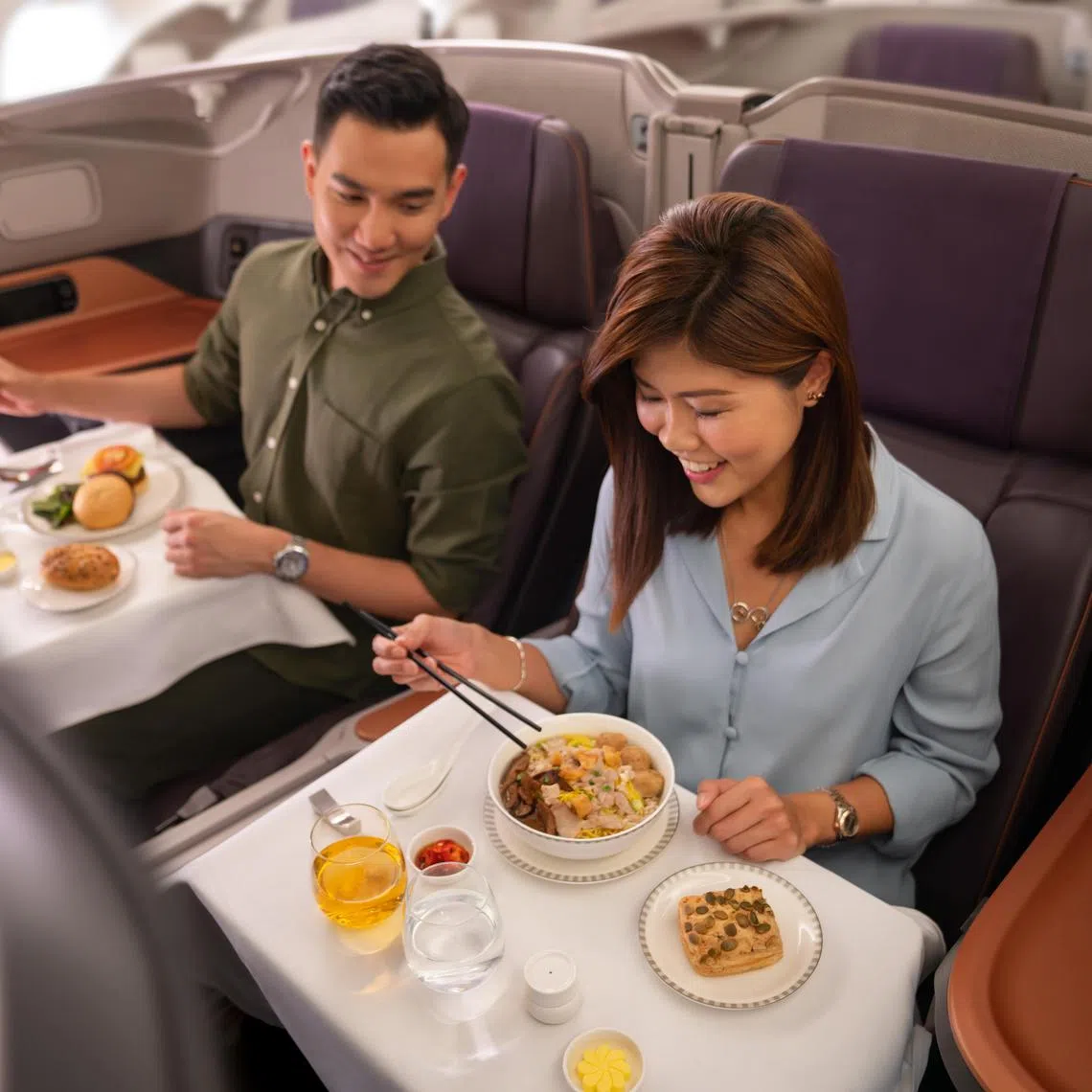 Many miles collectors use various credit cards to earn miles with daily spending, in order to eventually exchange them for premium flights.