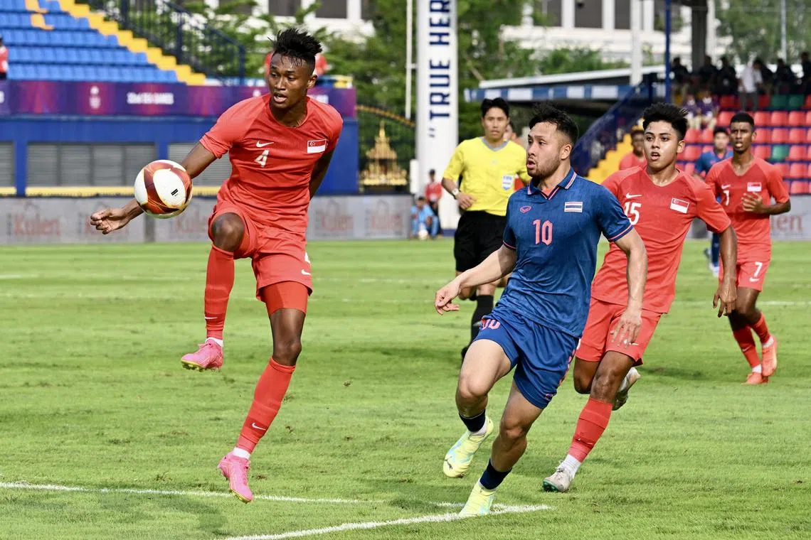 Singapore’s Nicky Melvin Singh scoring the only goal in the first half against Thailand on April 30 at the Cambodia SEA Games.