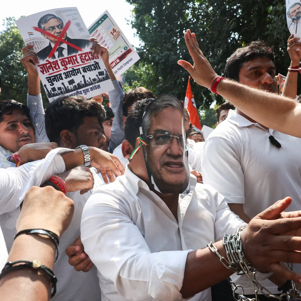Supporters of India’s main opposition Congress party attend a protest demanding the resignation of India’s Chief Election Commissioner Gyanesh Kumar in New Delhi, India, September 25, 2026. REUTERS/Bhawika Chhabra
