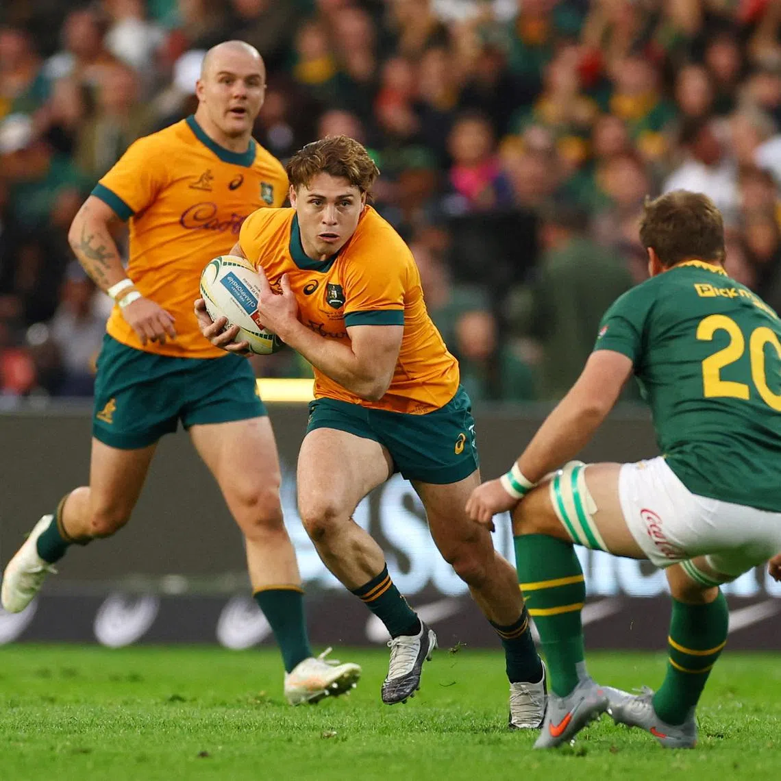 FILE PHOTO: Rugby Union - Rugby Championship - South Africa v Australia - Ellis Park, Johannesburg, South Africa - August 16, 2025 Australia's James O'Connor in action with South Africa's Kwagga Smith REUTERS/Siphiwe Sibeko/File Photo