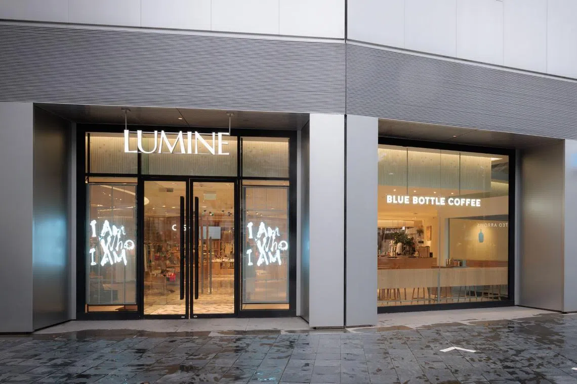 lumine-blue-bottle-coffee-raffles-city-singapore-outdoors