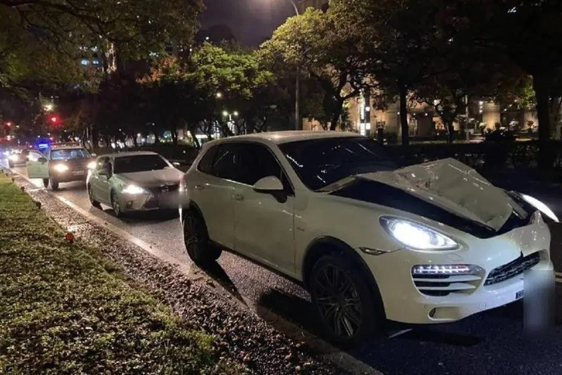 taiwan02-ol - A Singaporean died in an accident on Nov 1 after being hit by a white Porsche in Taiwan.





Credit: Taipei City Police Department