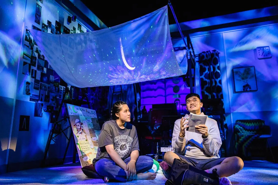 Caroline (Evangel Wong) and Anthony (Zulfiqar Izzudin) bond over a literature project on Walt Whitman.



Source: COURTESY OF GATEWAY ARTS