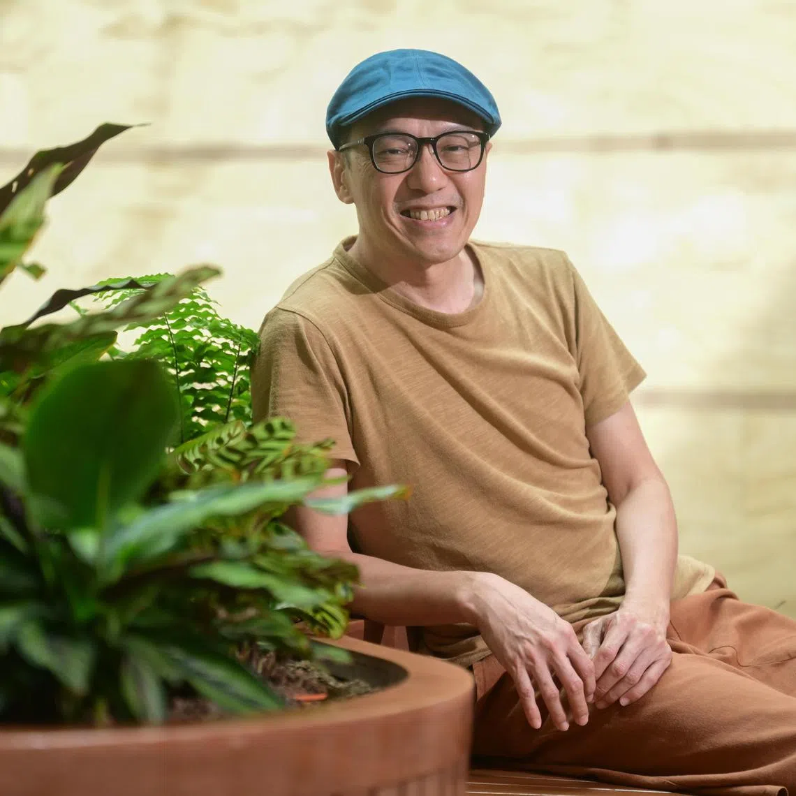 Singaporreanh theatre practitioner Alvin Chiam is embracing solitude in his first solo show Last Luncheon, which plays as part of the Huayi – Chinese Festival of Arts. 
