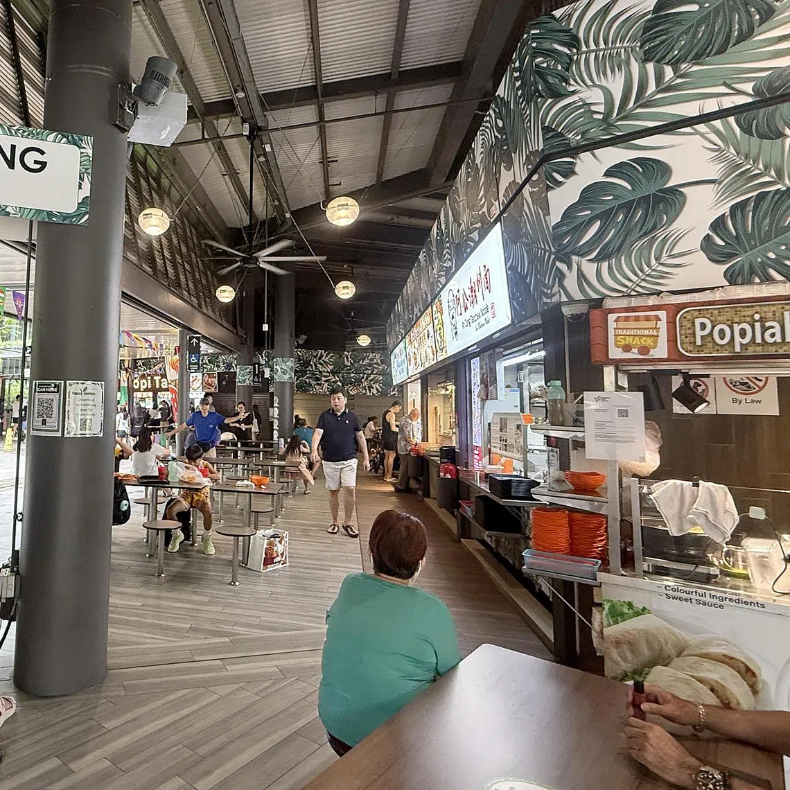 Hawkers say app should be a value-added service by the operator and costs should not be passed on.