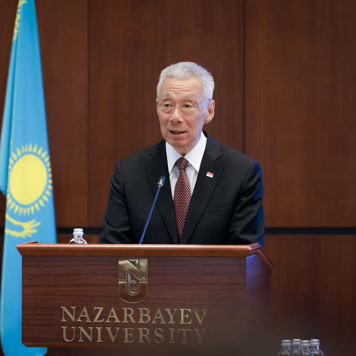 Senior Minister Lee Hsien Loong delivers a lecture and takes questions during a Q&A session at Nazarbayev University in Astana on Aug 27.