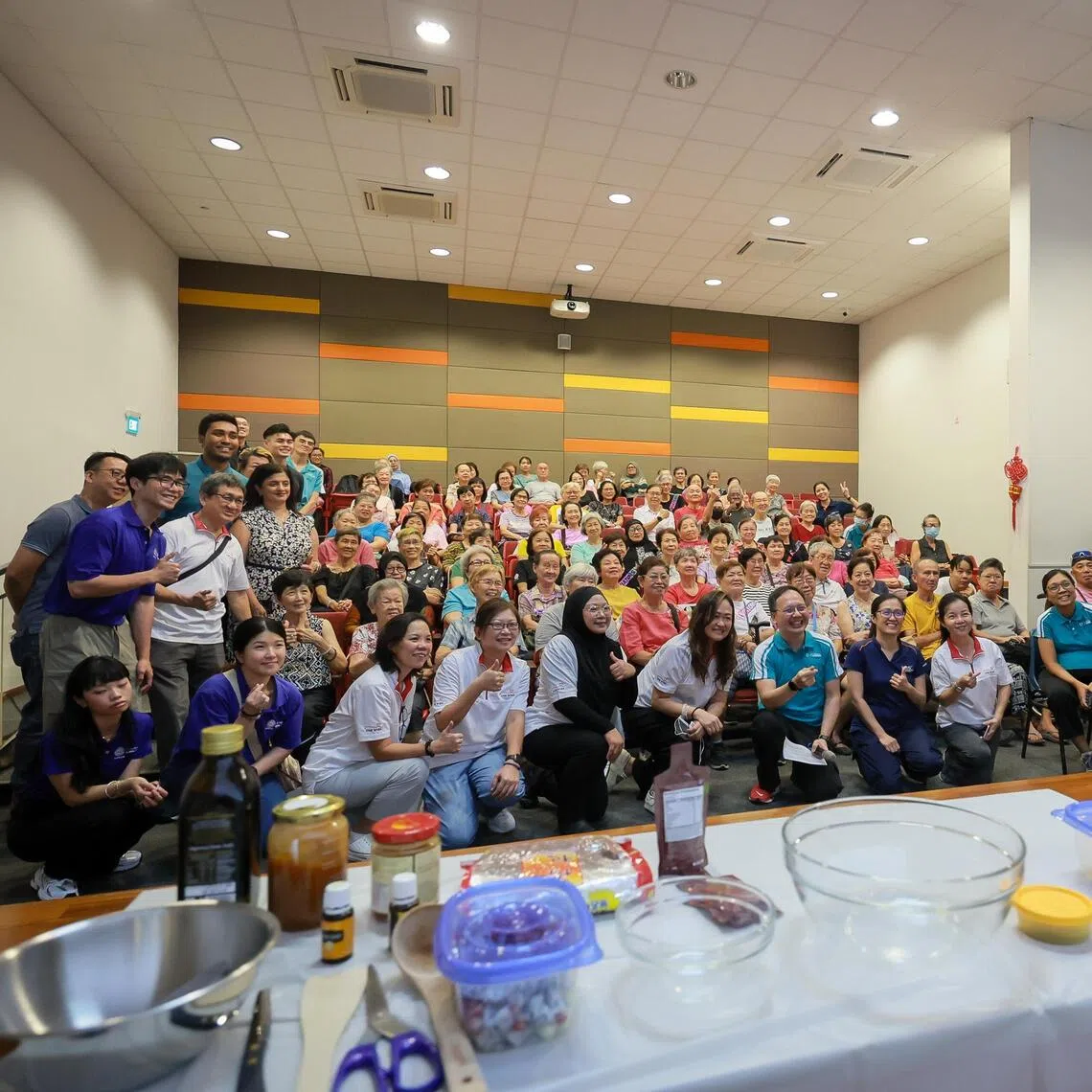 Attendees taking a group photo at a healthy eating talk held at Boon Lay Community Club on Oct 8, 2025.