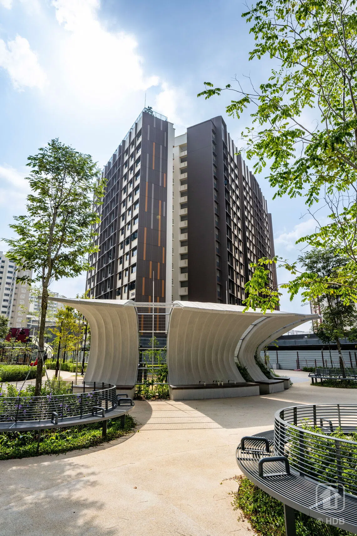 The concrete arbor that is between Garden Waterfront I and II @ Tengah.