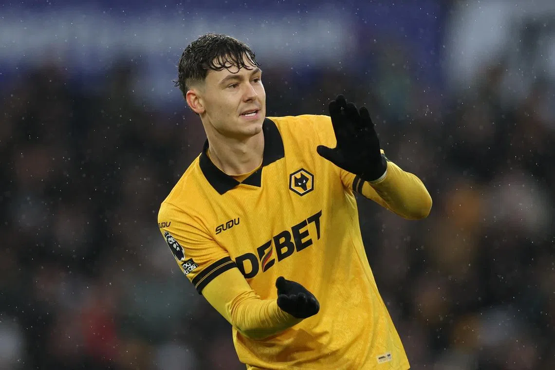 Soccer Football - Premier League - Wolverhampton Wanderers v Newcastle United - Molineux Stadium, Wolverhampton, Britain - January 18, 2026  Wolverhampton Wanderers' Jorgen Strand Larsen reacts Action Images via Reuters/Chris Radburn