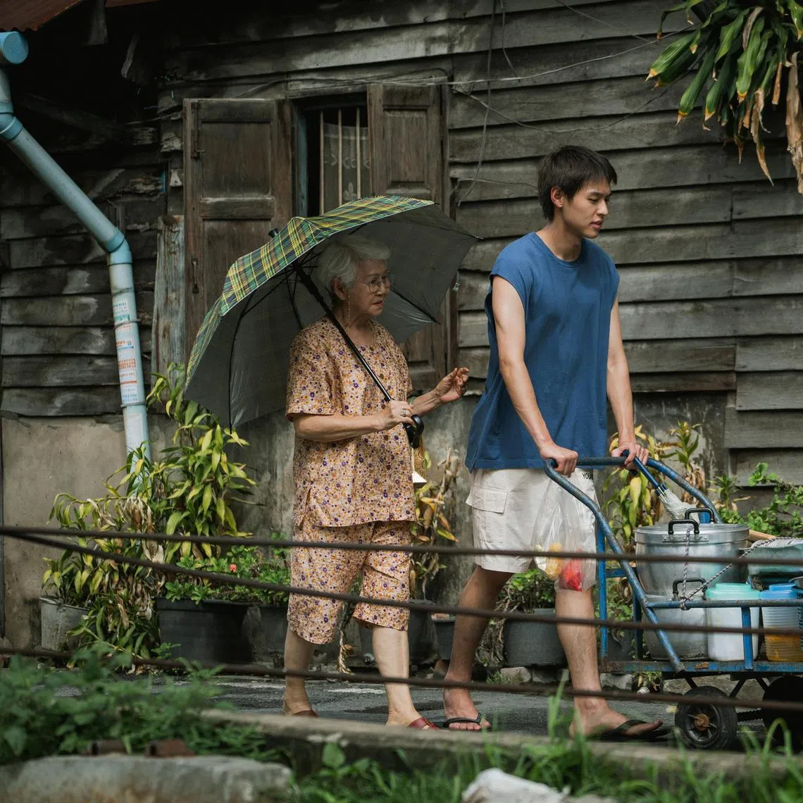 How To Make Millions Before Grandma Dies - Stills