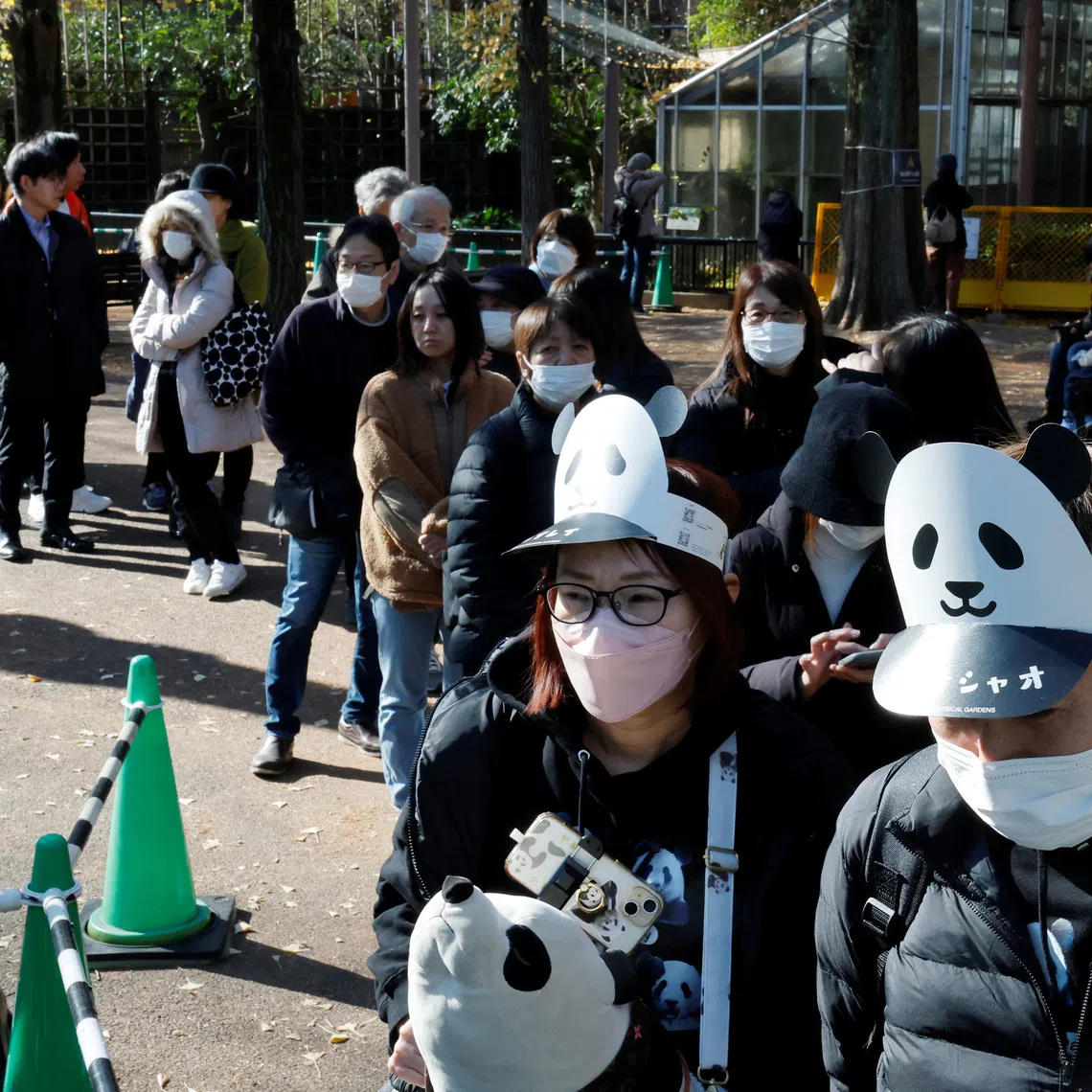 Thousands of people descended on the zoo after seeing news alerts warning that Japan would soon be panda-less for the first time in more than half a century.