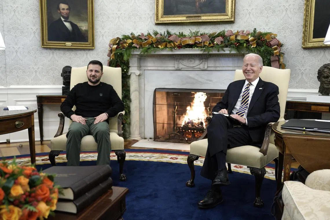 US President Joe Biden (right) met Ukrainian President President Volodymyr Zelensky at the White House.