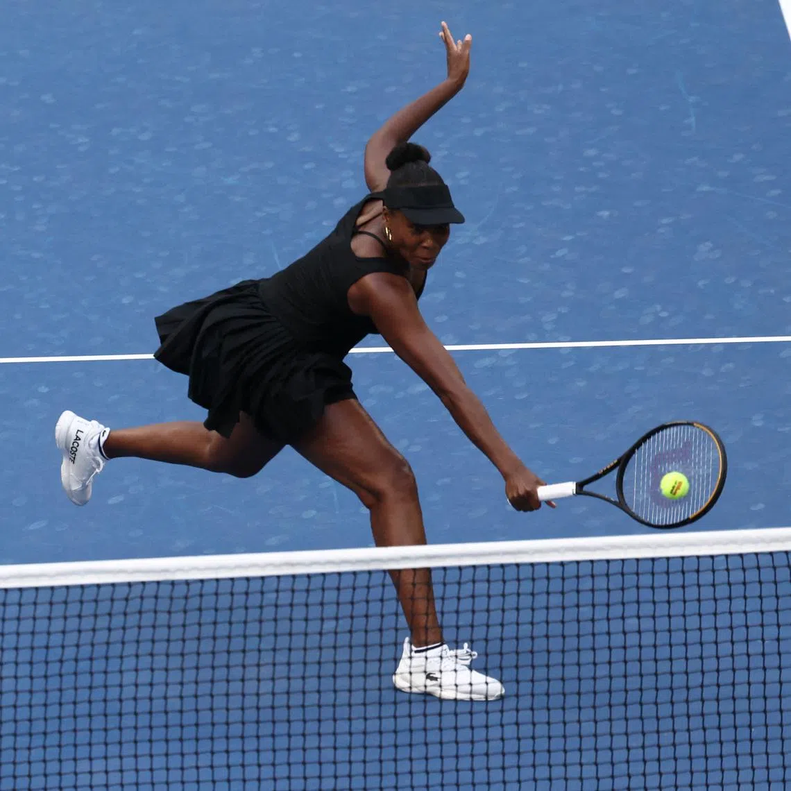 Tennis - U.S. Open - Flushing Meadows, New York, United States - September 2, 2025 Venus Williams of the U.S. in action during the women's doubles quarter final match with Canada's Leylah Fernandez against Czech Republic's Katerina Siniakova and Taylor Townsend of the U.S. REUTERS/Kevin Lamarque
