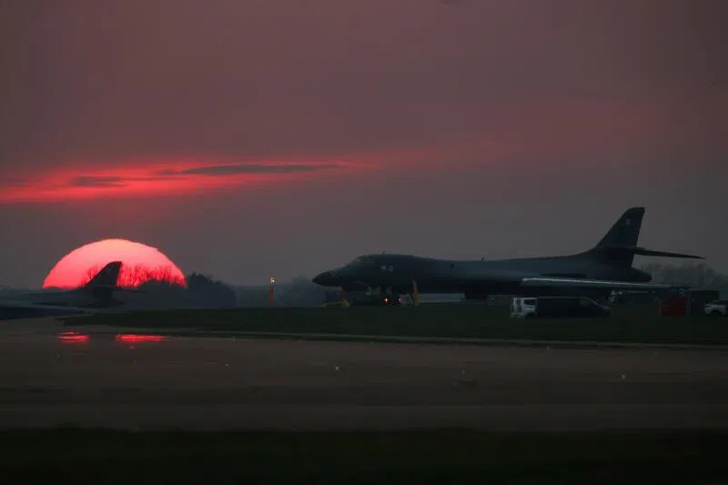 The US aims to provide its NATO partners only half the previous number of strategic bombers, and to reduce the number of US fighter jets.