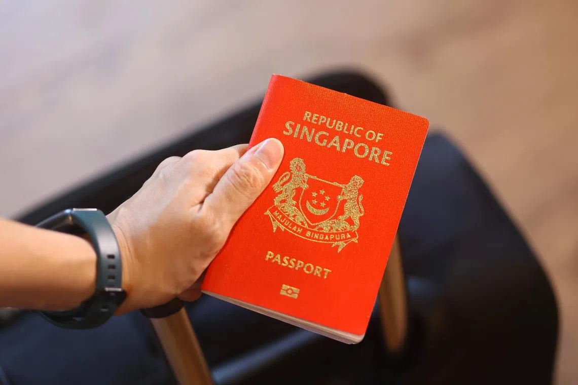 新加坡护照（Singapore Passport）。 