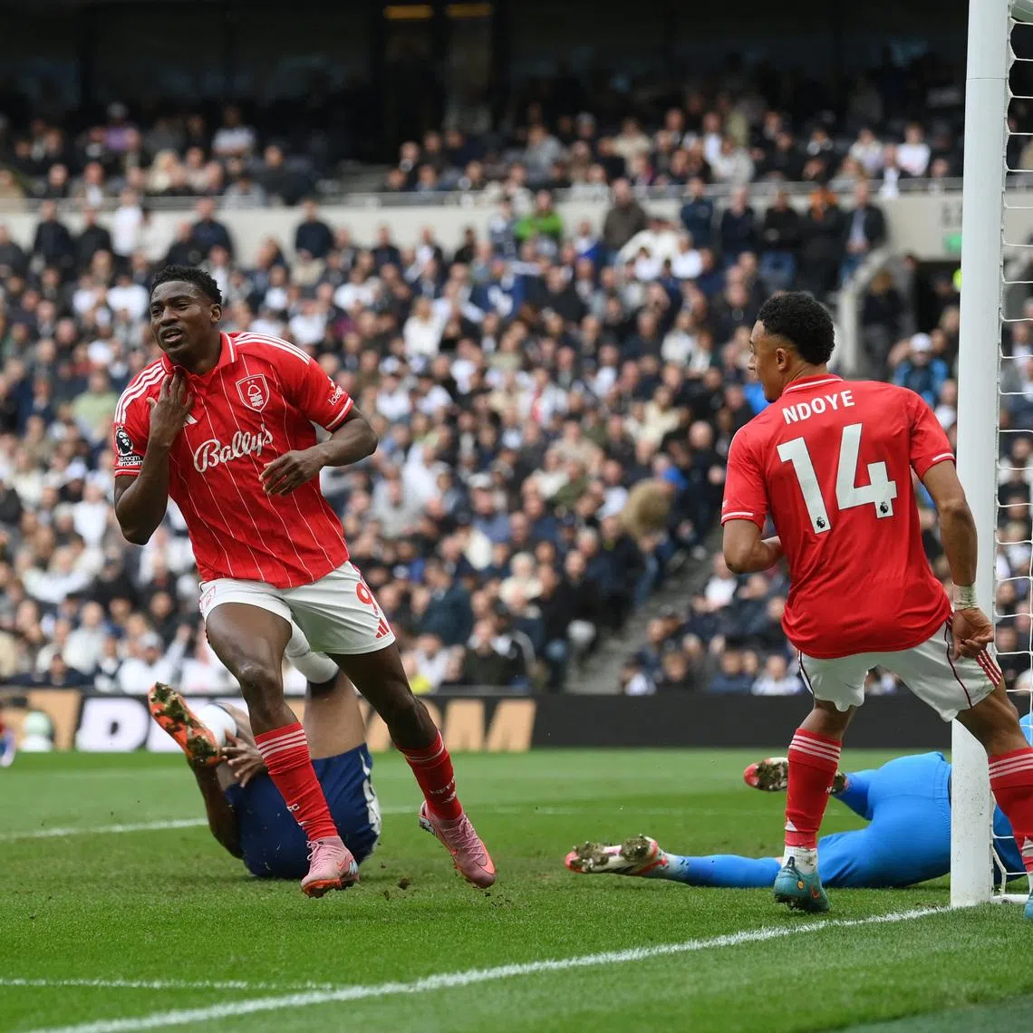 Soccer Football - Premier League - Tottenham Hotspur v Nottingham Forest - Tottenham Hotspur Stadium, London, Britain - March 22, 2026 Nottingham Forest's Taiwo Awoniyi celebrates scoring their third goal REUTERS/Jaimi Joy