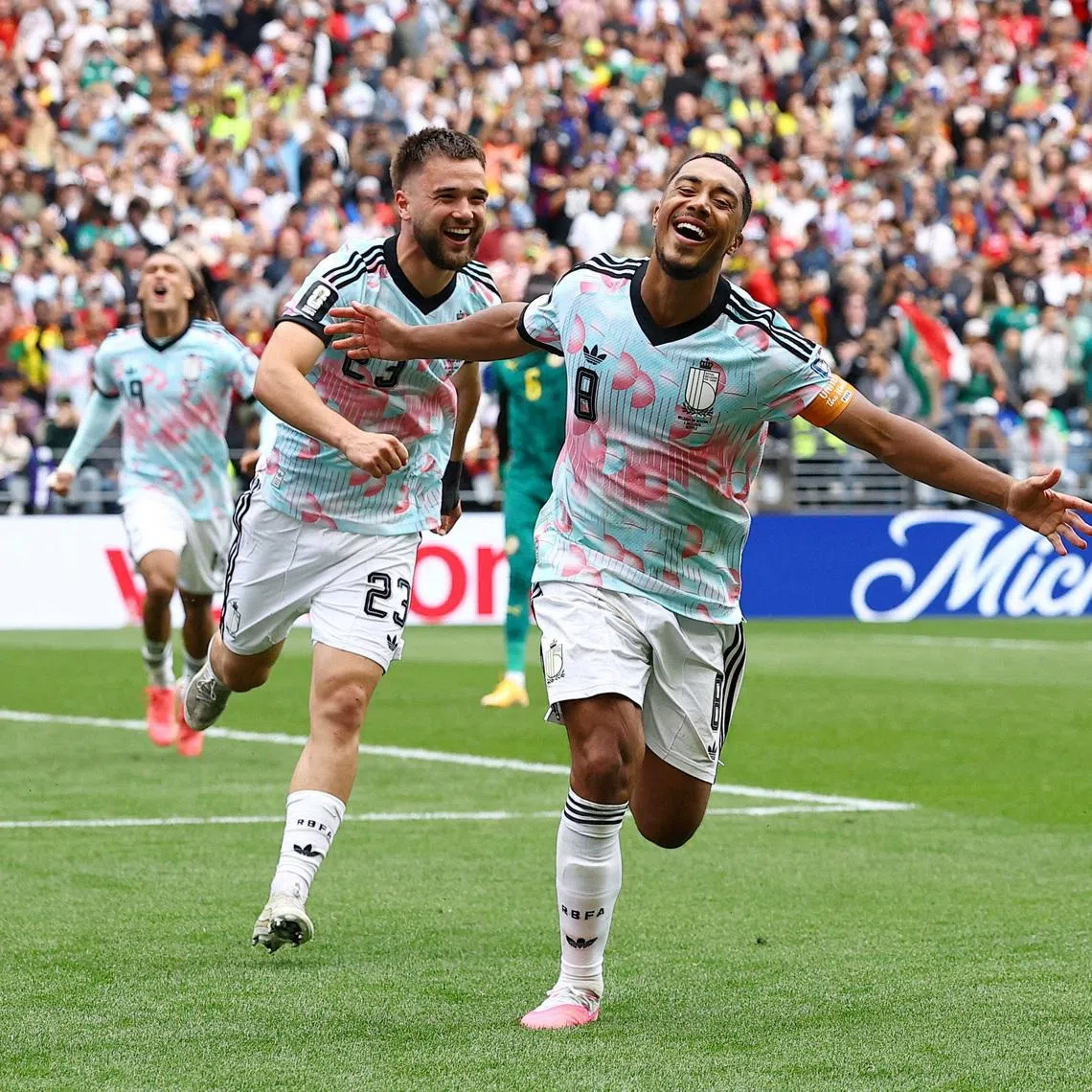 Soccer Football - FIFA World Cup 2026 - Round of 32 - Belgium v Senegal - Seattle Stadium, Seattle, Washington, U.S. - July 1, 2026 Belgium's Youri Tielemans celebrates scoring their third goal with Nicolas Raskin REUTERS/Agustin Marcarian     TPX IMAGES OF THE DAY