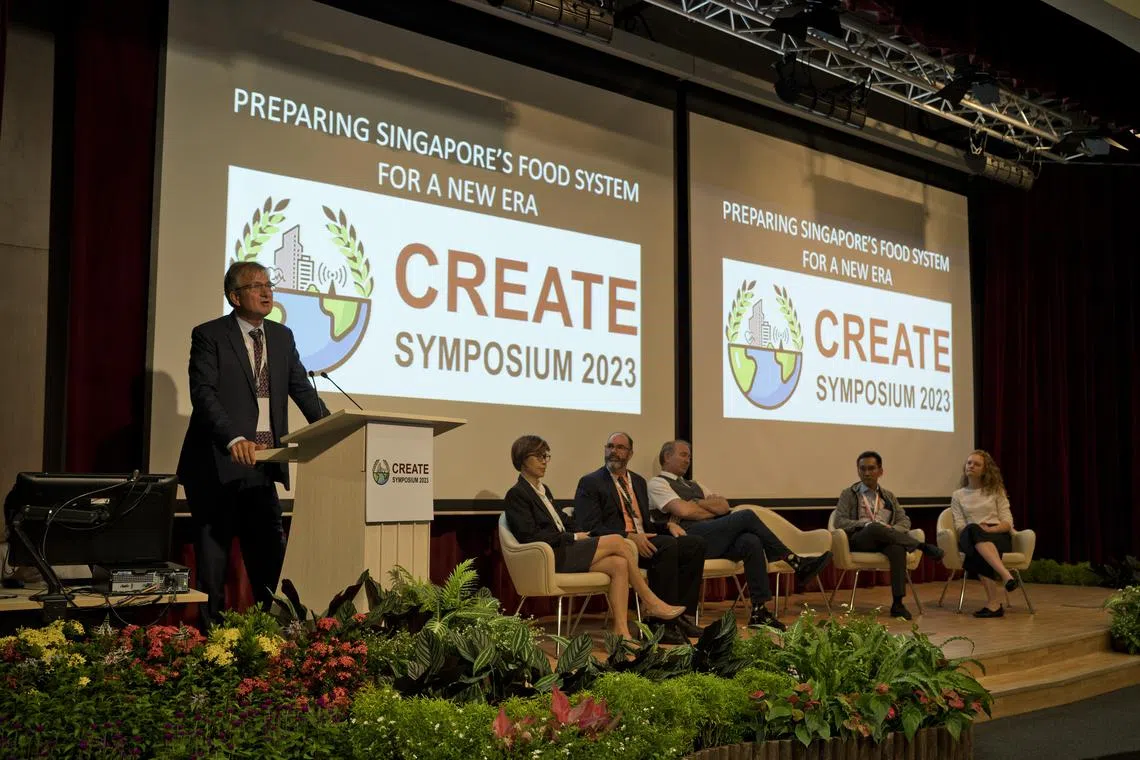 Panel discussion on Singapore's food security moderated by Prof Peter Preiser with panellists Prof Thomas Becker, Dr Iris Haberkorn, Prof Michael Strano, Ms Florence Leong, and Dr Ngin Hoon Tong.