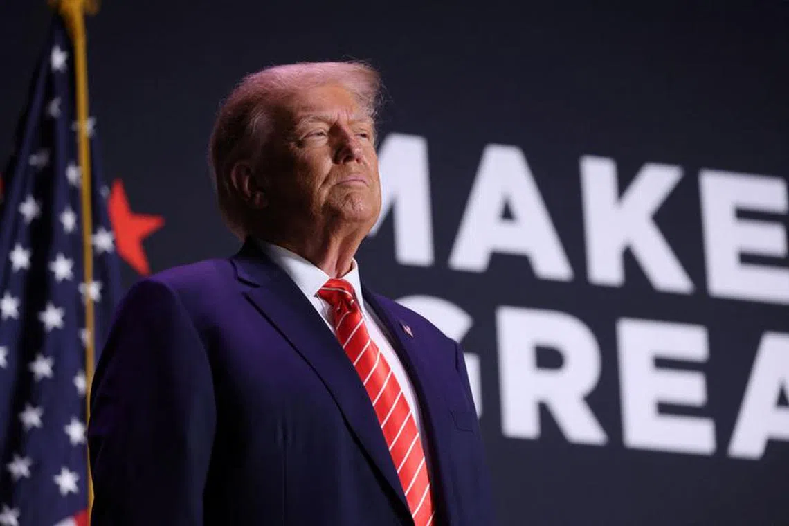 Former U.S. President and current Republican presidential candidate Donald Trump attends a campaign rally in Sioux City, Iowa, U.S. October 29, 2023.  REUTERS/Scott Morgan
